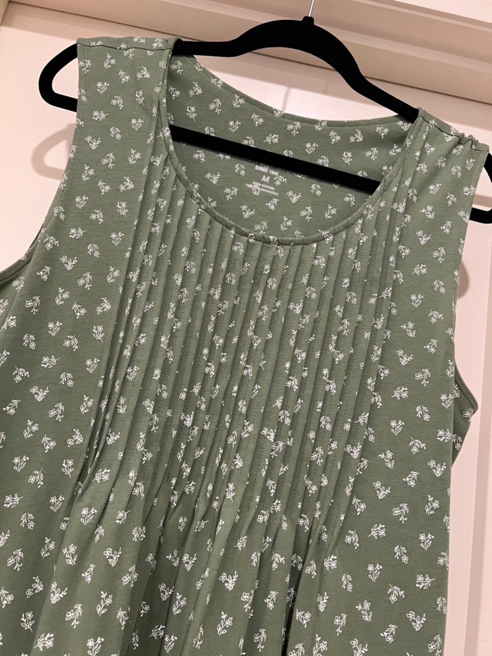 The Vermont country store Sleeveless Green Floral Maxi Dress, medium - Picture 2 of 5